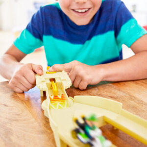 Hot Wheels Mario Kart Nemesis Track Set Thwomp 06