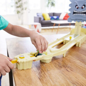 Hot Wheels Mario Kart Nemesis Track Set Thwomp 10