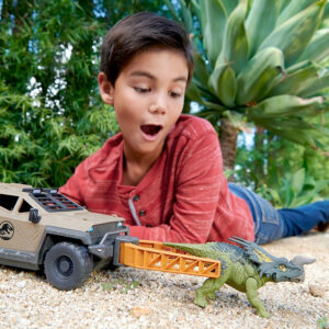 Jurassic World MISSION MAYHEM TRUCK Set 07