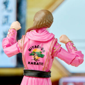 Hasbro Power Rangers Actiefiguur Power Rangers x Cobra Kai Ligtning Collection Morphed Samantha LaRusso Pink Mantis Ranger Multicolours 06